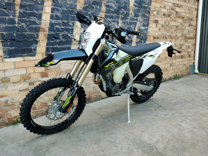 2025 TRIUMPH TF 450-E ENDURO BLACK