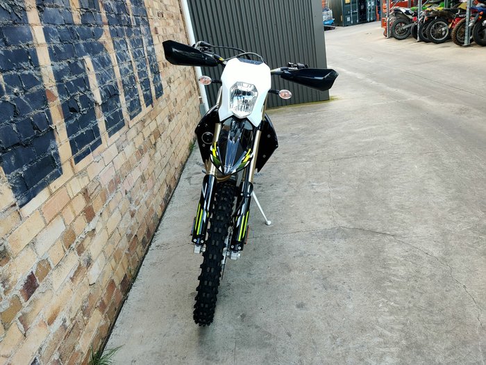 2025 TRIUMPH TF 450-E ENDURO BLACK