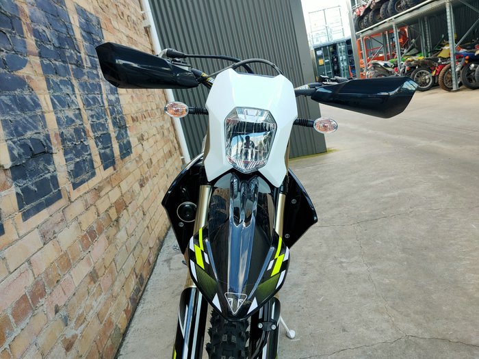 2025 TRIUMPH TF 450-E ENDURO BLACK