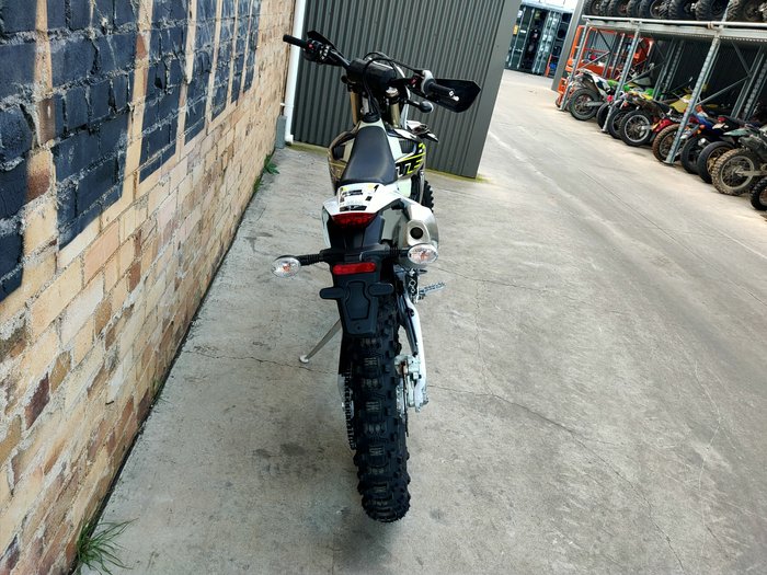 2025 TRIUMPH TF 450-E ENDURO BLACK