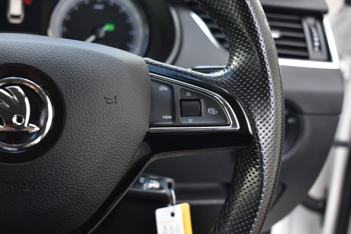 2019 SKODA Octavia 110TSI NE MY20 Candy White