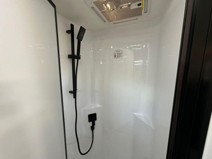 2025 JB Caravans Dirt Road Xtreme 19'6 Fd Cafe