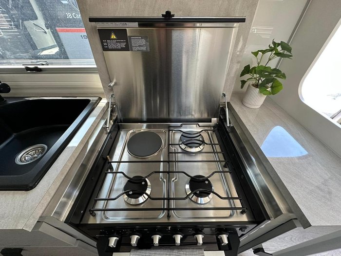 2025 JB Caravans Dirt Road Xtreme 19'6 Fd Cafe