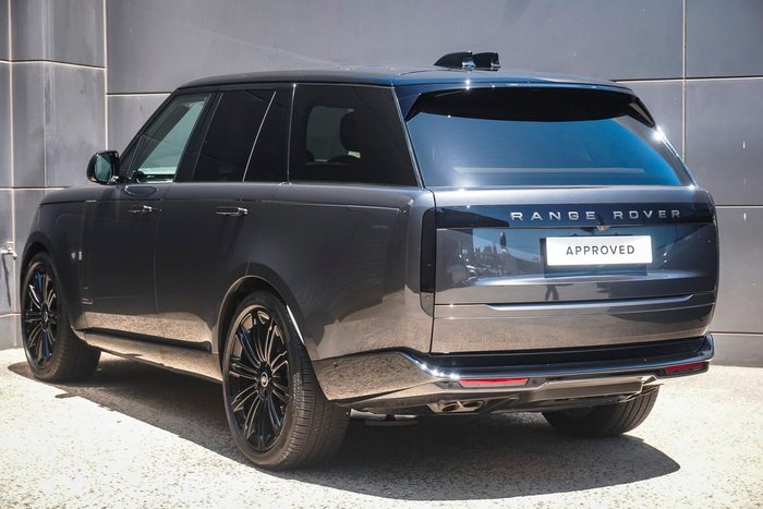 2025 Land Rover Range Rover P530 Autobiography