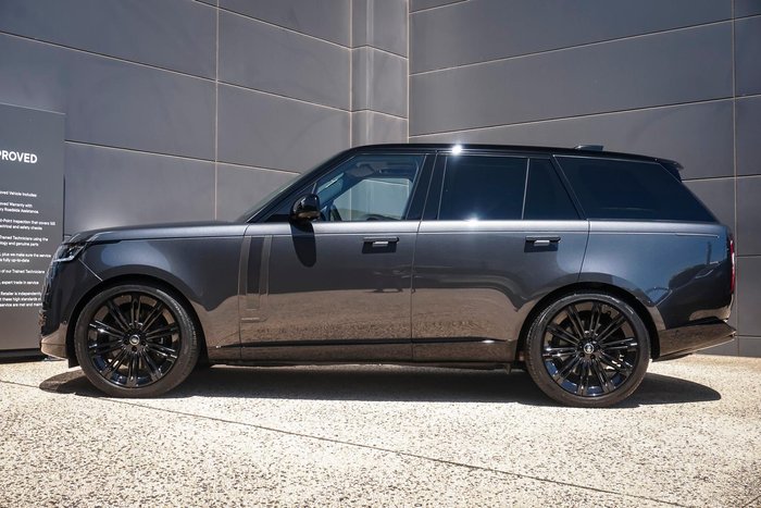 2025 Land Rover Range Rover P530 Autobiography