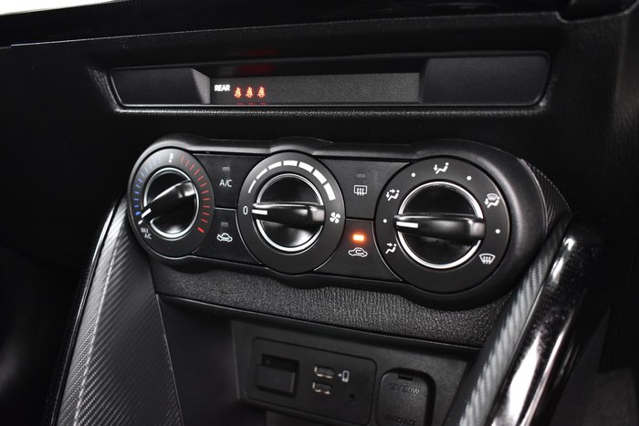 2024 Mazda 2 G15 Pure DJ Series Machine Grey