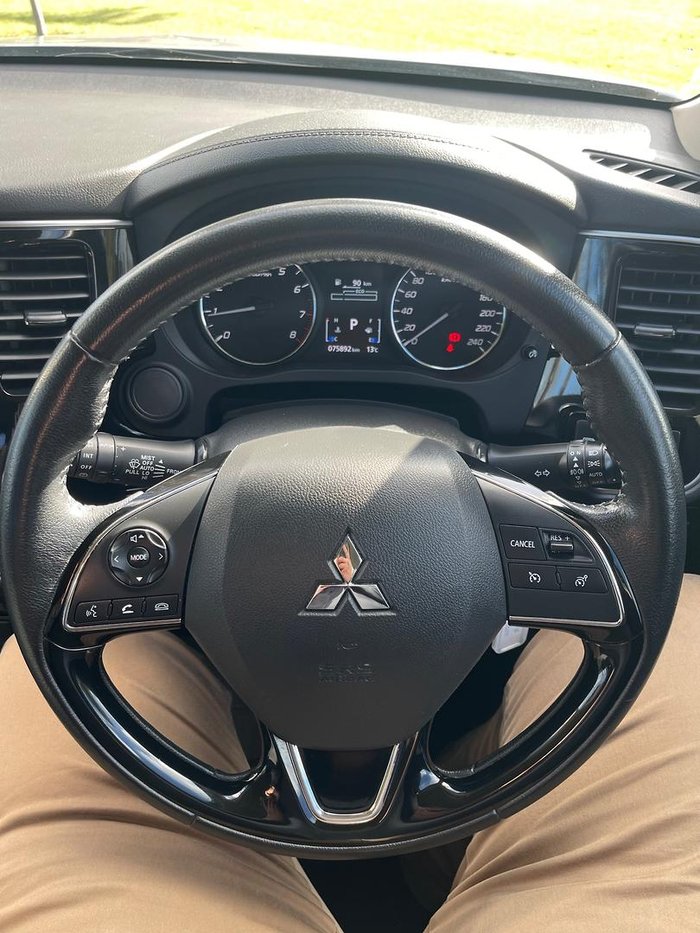 2019 Mitsubishi Outlander ES