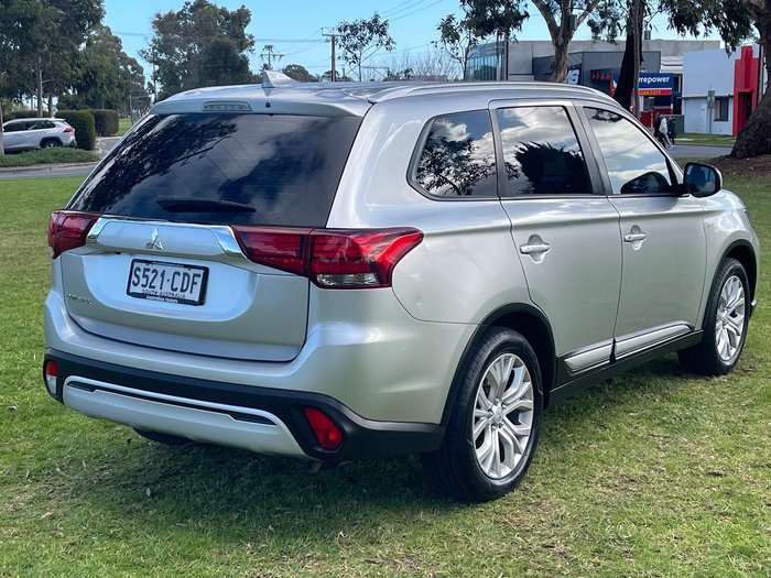 2019 Mitsubishi Outlander ES