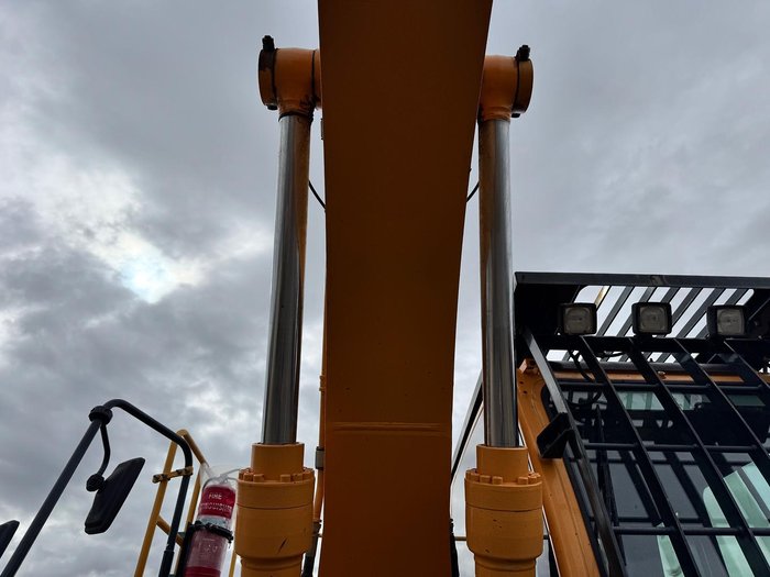 2018 Hyundai Robex 140-W9 Wheeled Excavator