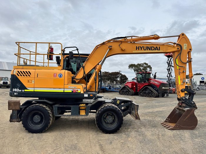 2018 Hyundai Robex 140-W9 Wheeled Excavator