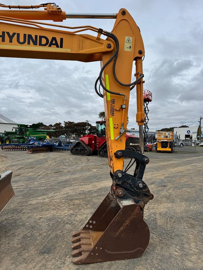 2018 Hyundai Robex 140-W9 Wheeled Excavator