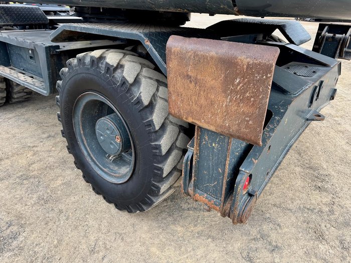 2018 Hyundai Robex 140W-9