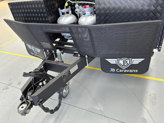 2025 JB Caravans Dirt Road Extreme Rd 21'6 Club Lounge
