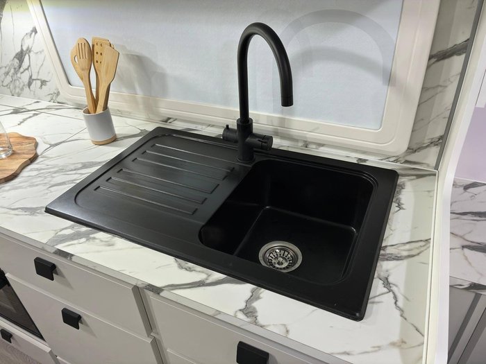 2025 JB Caravans Dirt Road Extreme Rd 21'6 Club Lounge