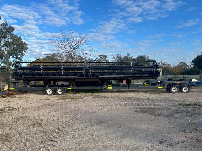 2015 HoneyBee 4040 Front