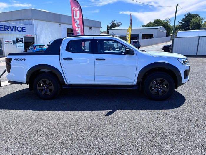 2025 Isuzu D-MAX X-TERRAIN
