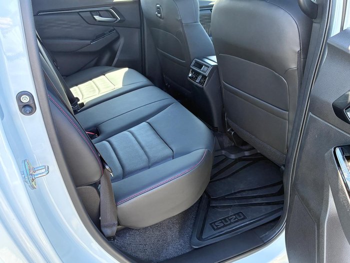 2025 Isuzu D-MAX X-TERRAIN