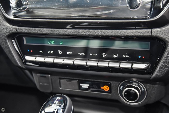 2025 Isuzu D-MAX X-TERRAIN