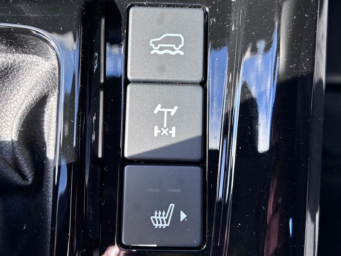 2025 Isuzu D-MAX X-TERRAIN