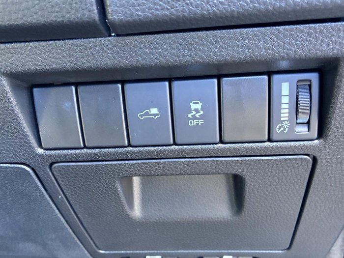 2025 Isuzu D-MAX X-TERRAIN