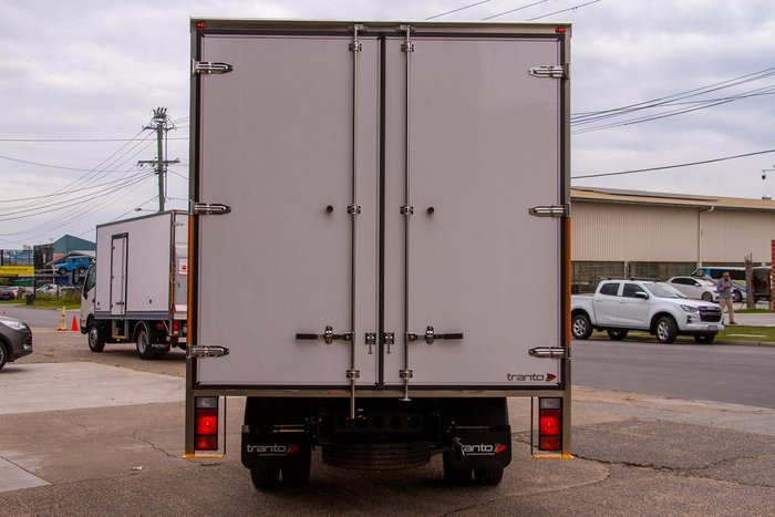 2025 Isuzu N Series NPR 65/45-190 White