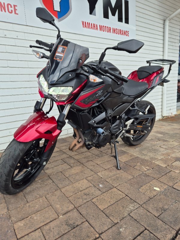2021 Kawasaki Z400 RED