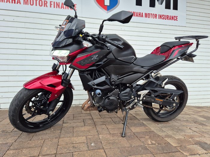 2021 Kawasaki Z400 RED