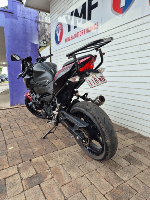 2021 Kawasaki Z400 RED