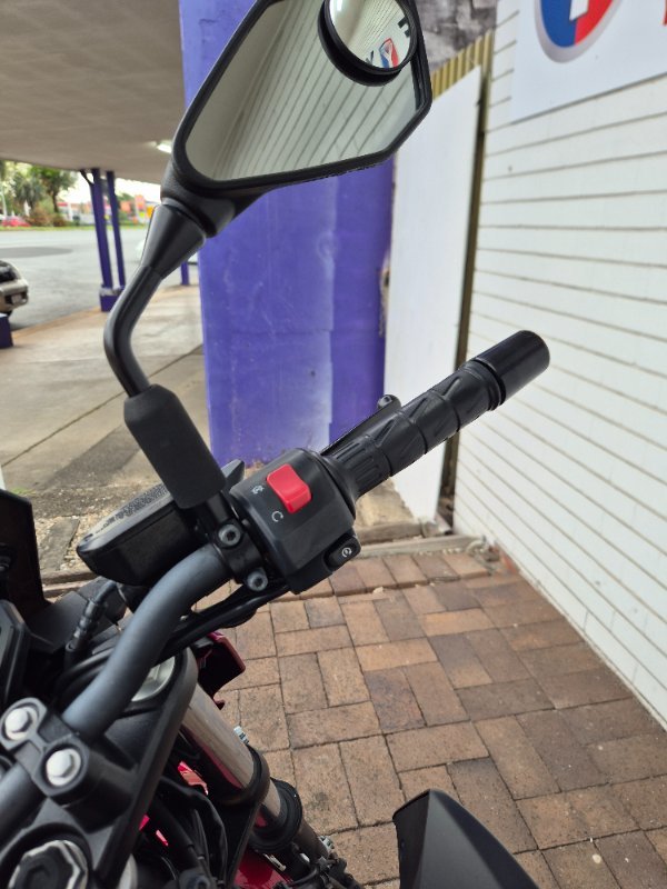 2021 Kawasaki Z400 RED