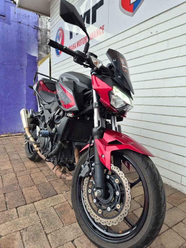 2021 Kawasaki Z400 RED