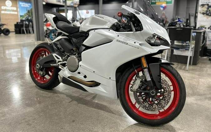2017 DUCATI 959 PANIGALE (WHITE) White