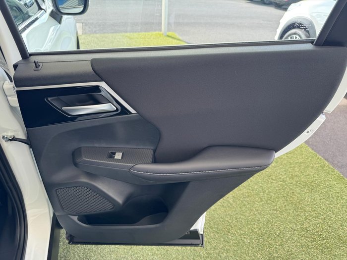 2024 Mitsubishi Outlander ES