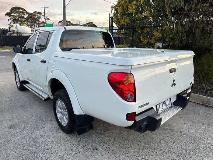 2015 Mitsubishi Triton GLX MN MY15 4X4 Dual Range White