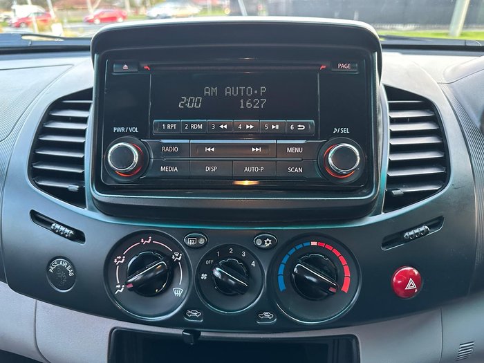 2015 Mitsubishi Triton GLX MN MY15 4X4 Dual Range White