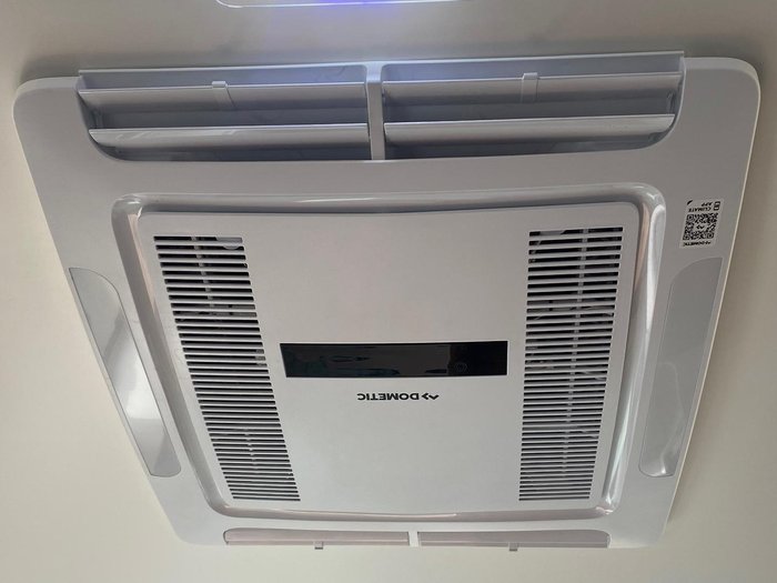 2025 JB Caravans 22' Dirt Road Xtreme Corner Shower