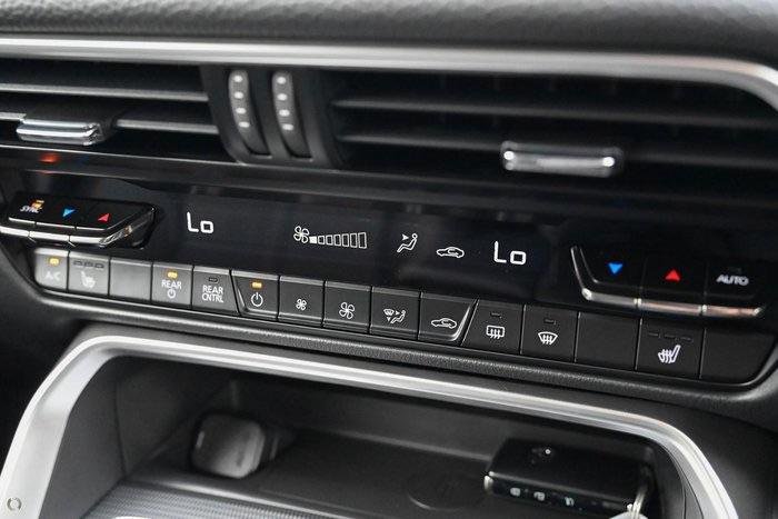 2025 Mazda CX-80 D50e Touring