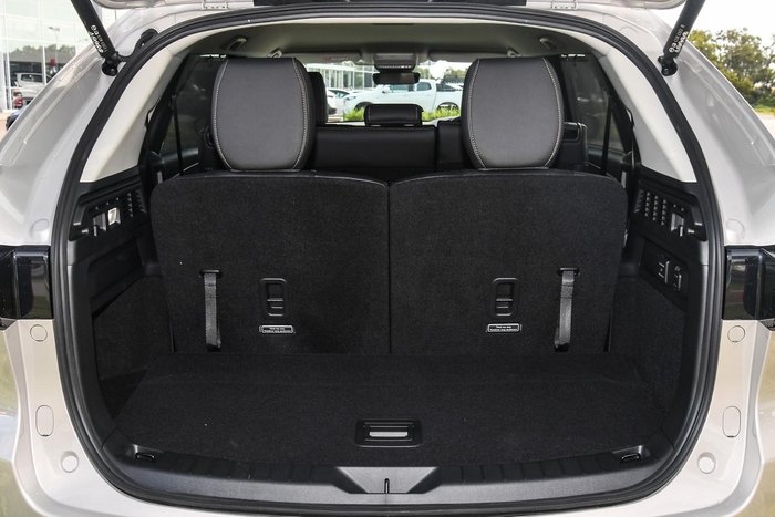 2025 Mazda CX-80 D50e Touring