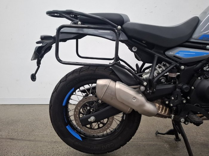 2024 Royal Enfield HIMALAYAN 450 Blue