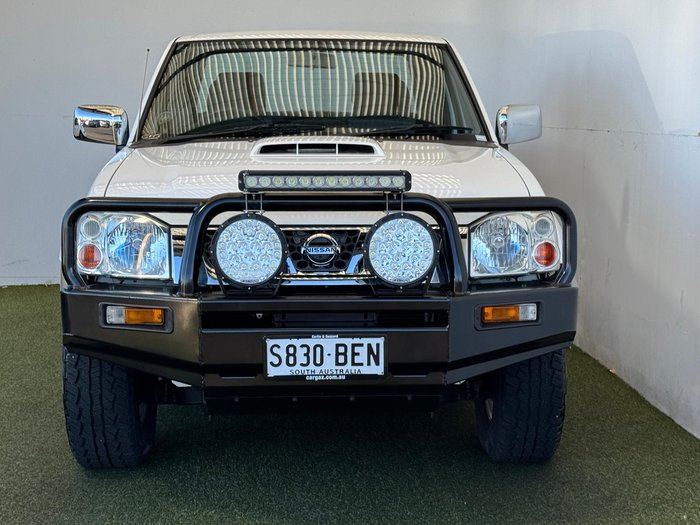 2015 Nissan Navara ST-R