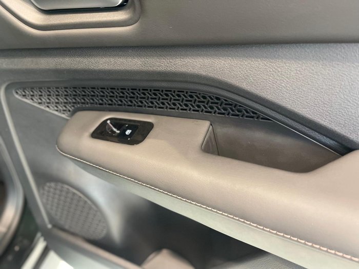 2025 Nissan Ariya Advance+