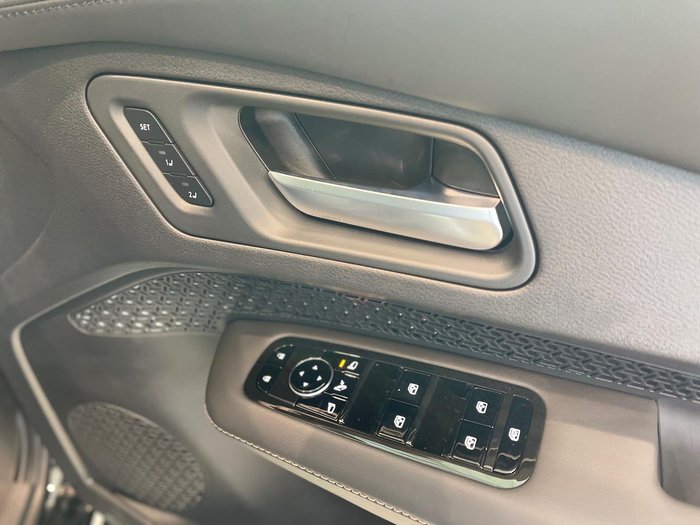 2025 Nissan Ariya Advance+