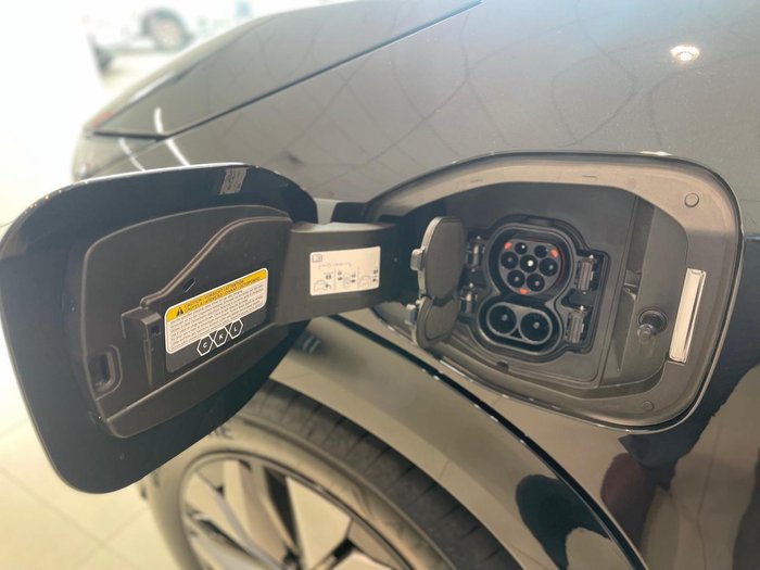 2025 Nissan Ariya Advance+