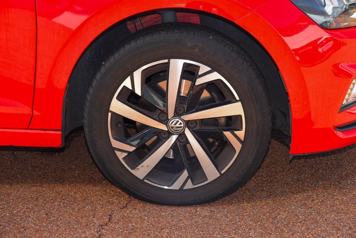 2018 Volkswagen Polo beats AW MY18 Flash Red