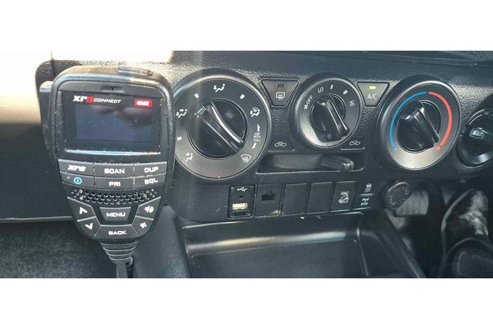 2021 Toyota Hilux SR