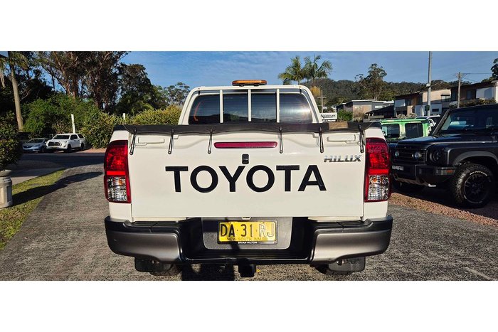 2021 Toyota Hilux SR