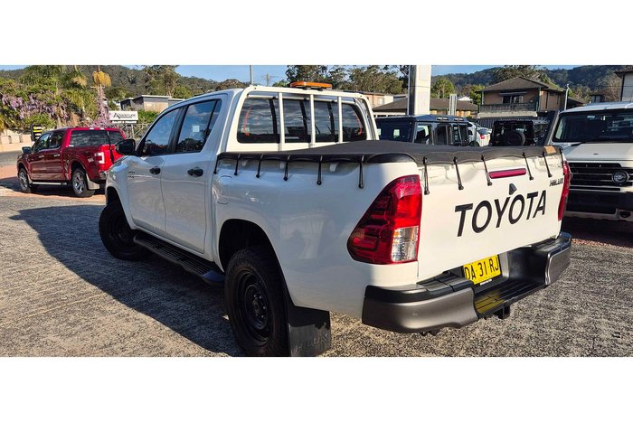2021 Toyota Hilux SR