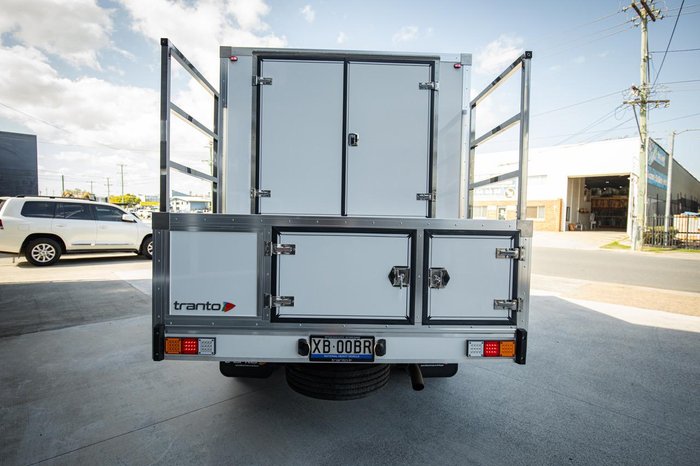 2025 Isuzu N Series NPR 65/45-190 White