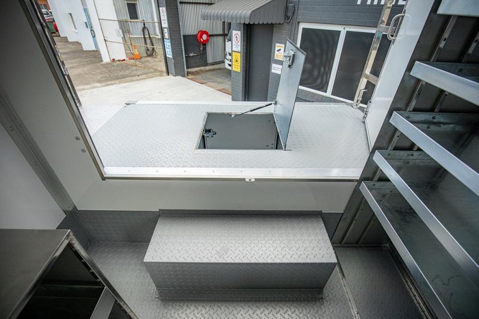 2025 Isuzu N Series NPR 65/45-190 White