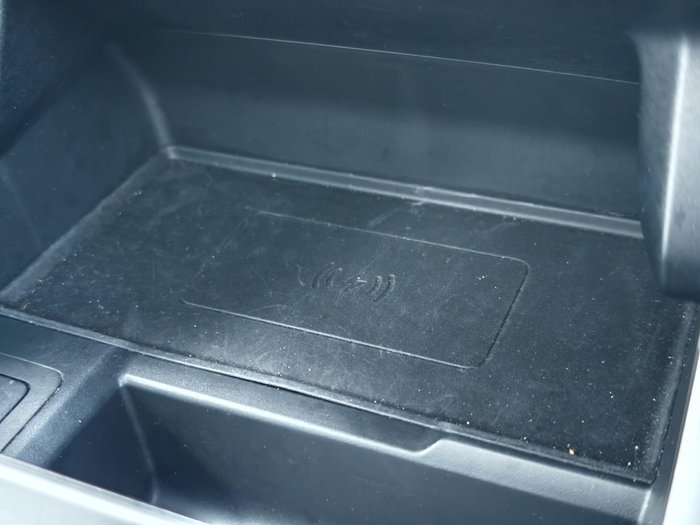 2024 Land Rover Range Rover Velar P250 Dynamic SE