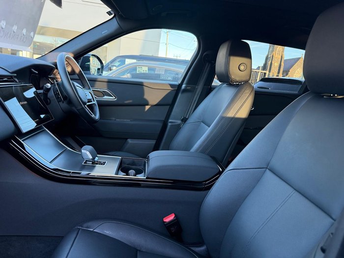 2024 Land Rover Range Rover Velar P250 Dynamic SE